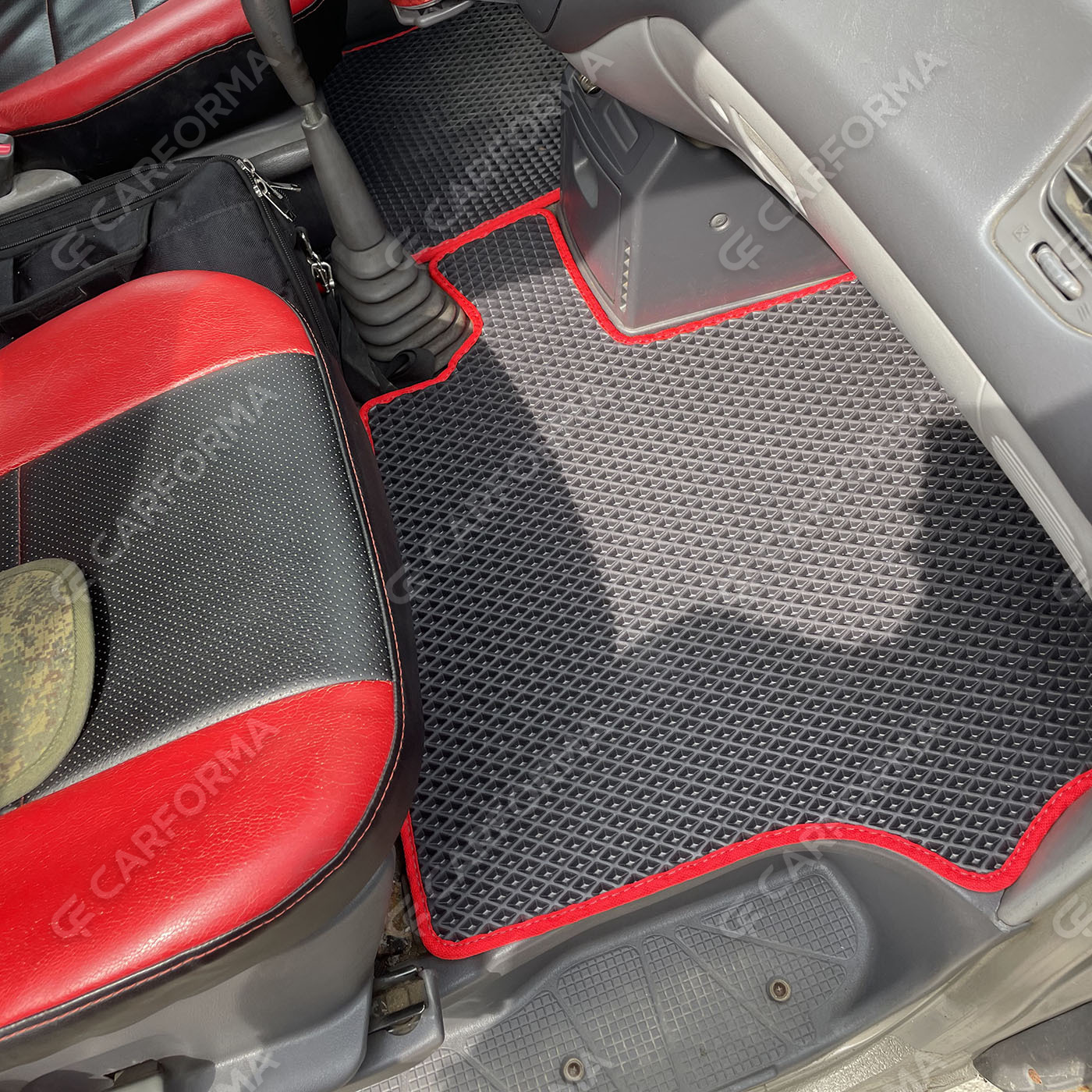 Коврики на Mitsubishi Space Gear 1994&nbsp;-&nbsp;2007 в Мытищах
