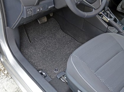 Коврики на Toyota Corolla (E18) 2012 - 2019 в Мытищах
