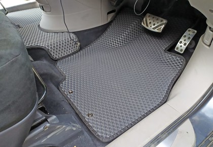 Коврики на Mitsubishi Grandis 2003 - 2009 в Мытищах