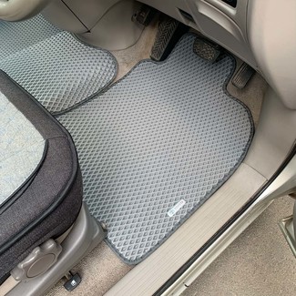 Ворсовые коврики на Toyota Estima II 2000 - 2005 в Мытищах