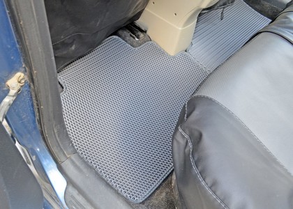 Ворсовые коврики на Toyota Yaris II 2005 - 2011 в Мытищах