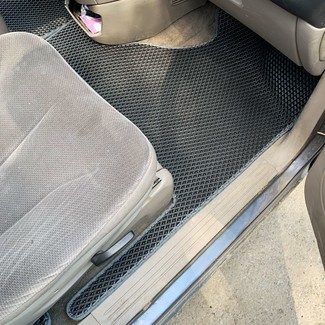 Ворсовые коврики на Chrysler Town and Country IV короткая база 2000 - 2007 в Мытищах