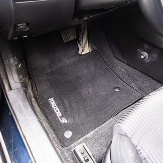 Коврики на Mazda 3 2013 - 2019 в Мытищах