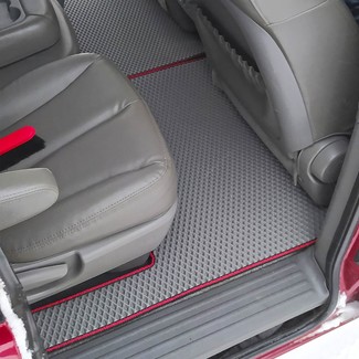 Коврики на KIA Carnival II 2006 - 2014 в Мытищах