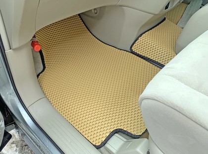Ворсовые коврики на Toyota Estima III 2006 - 2019 в Мытищах