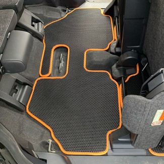 Ворсовые коврики на Toyota Sienta II 2015 - 2022 в Мытищах