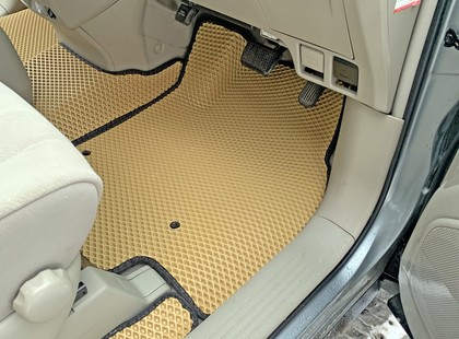 Ворсовые коврики на Toyota Estima III 2006 - 2019 в Мытищах