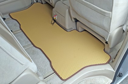 Коврики на Toyota Alphard (H10) 2002 - 2008 в Мытищах