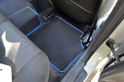 Ворсовые коврики на Toyota Avensis II 2002 - 2008 в Мытищах