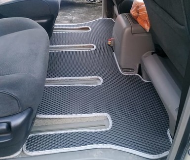 Коврики на Toyota Alphard (H10) 2002 - 2008 в Мытищах