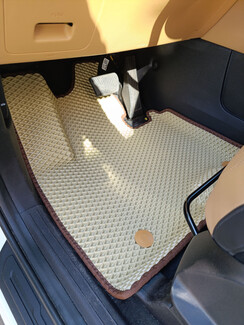 Коврики на KIA Carnival IV 8 мест 2020 - 2025 в Мытищах Коврики на KIA Carnival IV 8 мест 2020 - 2025 в Мытищах