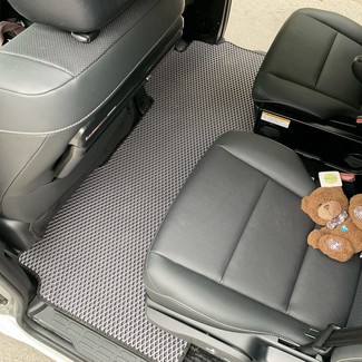 Ворсовые коврики на Toyota Voxy (R80) 2014 - 2021 в Мытищах