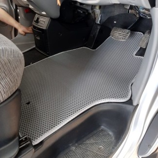 Коврики на Mitsubishi Delica 4 1994 - 2007 в Мытищах