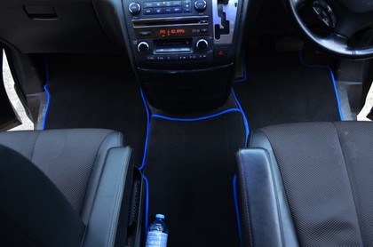 Ворсовые коврики на Nissan Elgrand (E51) 2002 - 2010 в Мытищах