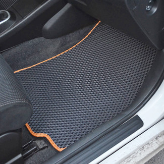 Ворсовые коврики на Nissan Tiida (C11) 2004 - 2014 в Мытищах
