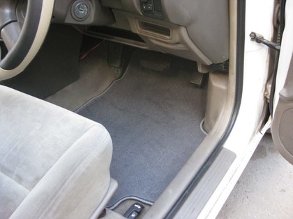 Ворсовые коврики на Nissan Sunny (B15) 1998 - 2004 в Мытищах