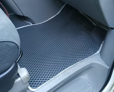 Коврики на Toyota Alphard (H10) 2002 - 2008 в Мытищах