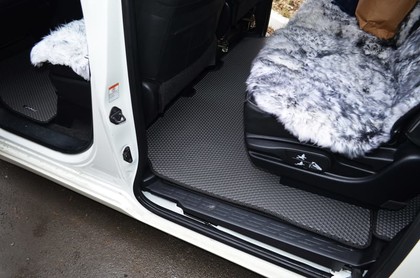 Ворсовые коврики на Toyota Voxy (R80) 2014 - 2021 в Мытищах