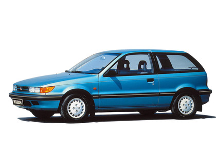 Ворсовые коврики на Mitsubishi Colt III 1988 - 1992 в Мытищах