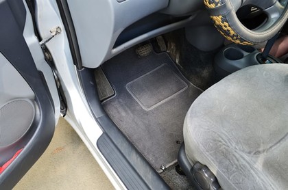 Коврики на Toyota Yaris I 1999 - 2005 в Мытищах