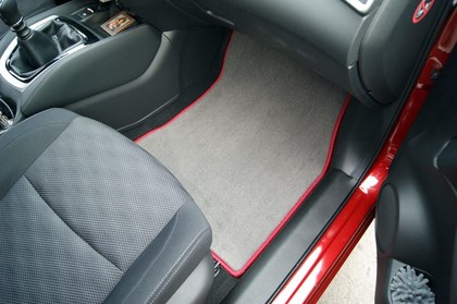 Ворсовые коврики на Nissan Qashqai (J11) (Английская сборка) 2013 - 2025 в Мытищах