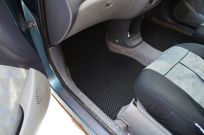 Ворсовые коврики на Toyota Raum I 1997 - 2003 в Мытищах