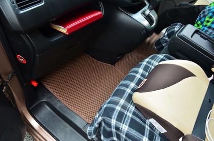 EVA коврики на Nissan Serena (C26) 2010 - 2016 в Мытищах