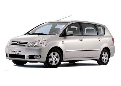 Коврики на Toyota Avensis Vesro II 2001 - 2009 в Мытищах