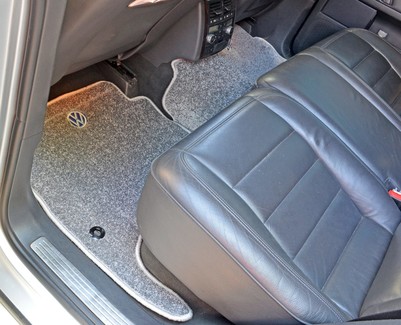 Ворсовые коврики на Volkswagen Touareg I 2002 - 2010 в Мытищах