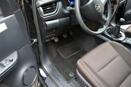 Ворсовые коврики на Toyota Fortuner II 2015 - 2025 в Мытищах