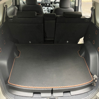 Ворсовые коврики на Toyota Sienta II 2015 - 2022 в Мытищах
