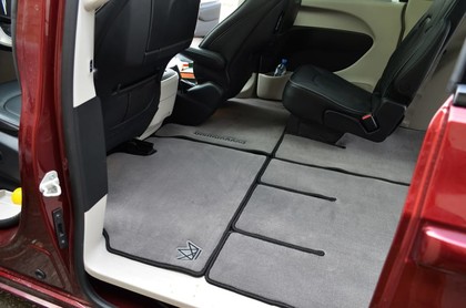 Коврики на Chrysler Pacifica II 2016 - 2025 в Мытищах