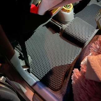 Коврики на Toyota Vitz I 1998 - 2005 в Мытищах