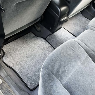 Ворсовые коврики на Nissan Primera (P12) 2001 - 2008 в Мытищах