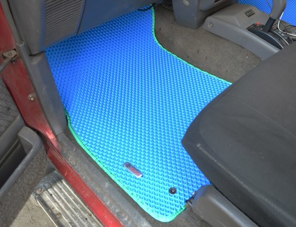 Коврики на Toyota Hilux Surf II 1989 - 1995 в Мытищах