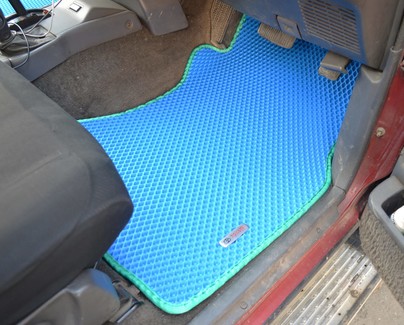 Коврики на Toyota Hilux Surf II 1989 - 1995 в Мытищах