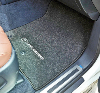 Коврики на Toyota Land Cruiser 200 2007 - 2021 в Мытищах