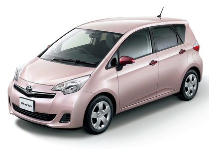 Ворсовые коврики на Toyota Ractis II 2010 - 2016 в Мытищах
