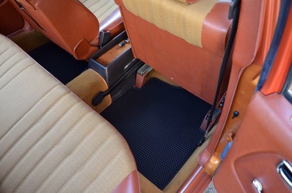 Ворсовые коврики на Mercedes W123 1975 - 1986 в Мытищах