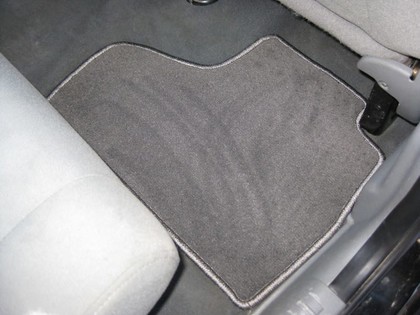 Коврики на Jeep Cherokee (KJ) 2001 - 2007 в Мытищах