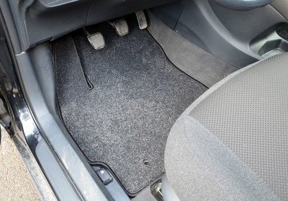 Коврики на Toyota Auris I 2006 - 2012 в Мытищах