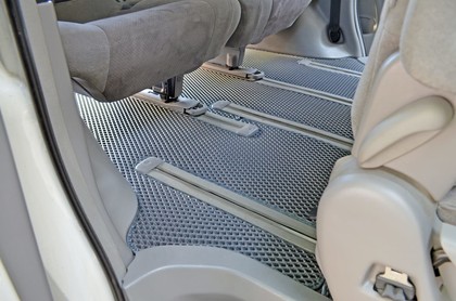 Коврики на Toyota Alphard (H10) 2002 - 2008 в Мытищах