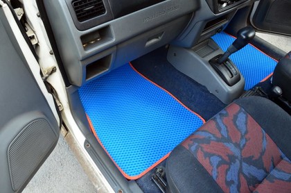 Ворсовые коврики на Mitsubishi Pajero Mini II 1998 - 2012 в Мытищах