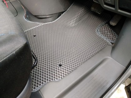 EVA коврики на Toyota Voxy (R70) 2007 - 2013 в Мытищах