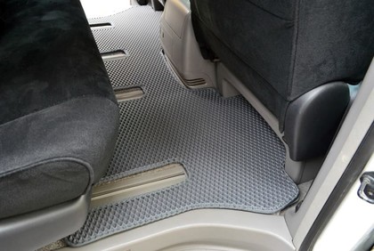 Коврики на Toyota Alphard (H10) 2002 - 2008 в Мытищах