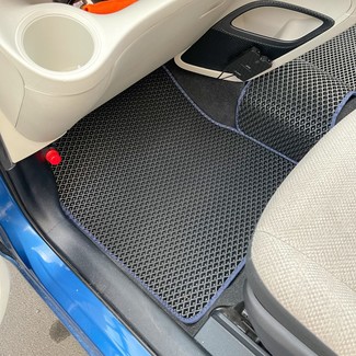 Ворсовые коврики на Toyota Sienta II 2015 - 2022 в Мытищах