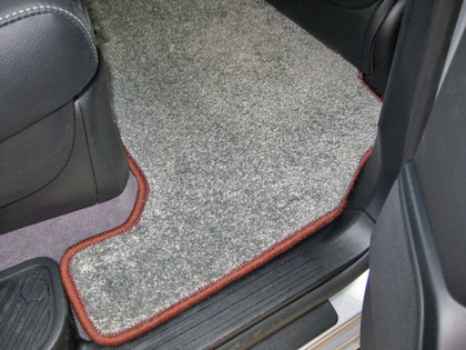 Коврики на Toyota Land Cruiser 200 2007 - 2021 в Мытищах
