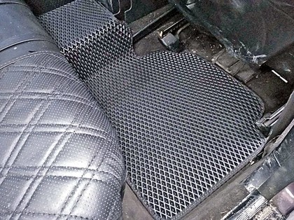 Ворсовые коврики на Mercedes 190 (W201) 1982 - 1993 в Мытищах