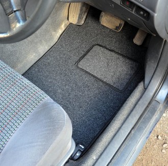 Ворсовые коврики на Toyota Carina (T19) 1992 - 1996 в Мытищах