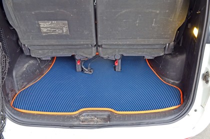 Коврики на Nissan Serena (C25) 2005 - 2010 в Мытищах
